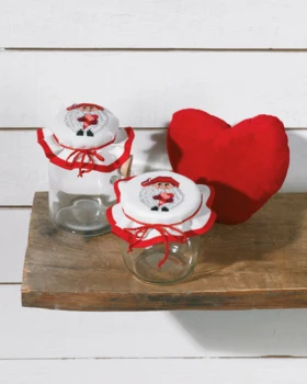 Broderikit Nisse med hjerte 2 pk 16 Ø cm