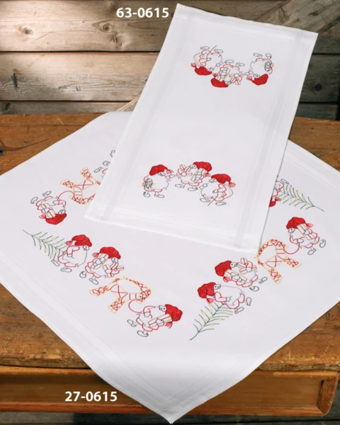 Broderikit Den korrekt rettede produkttitel er: Nissemøde 40x80 cm