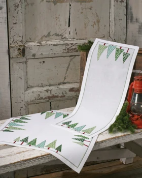 Broderikit Juletræer på række 28 x 74 cm