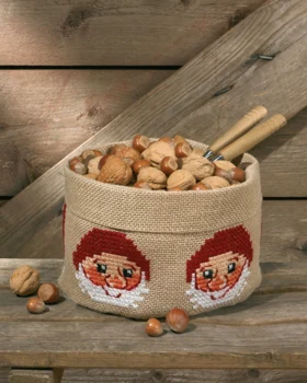 Broderikit Nisse 21 Ø x 19 cm