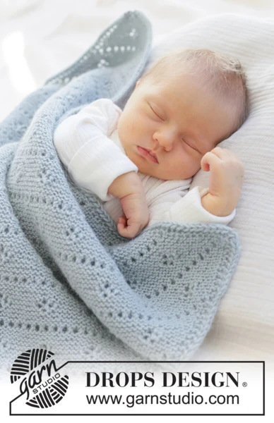 51-5 Misty Lace Blanket by DROPS Design