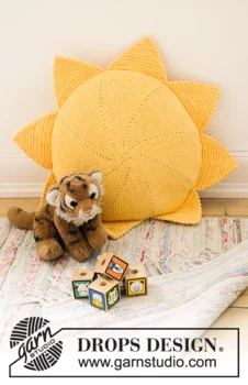 35-3 Sunny Nap Pillow by DROPS Design