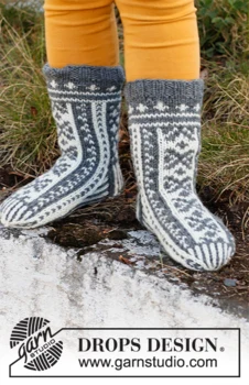 37-4 North Star Socks by DROPS Design
