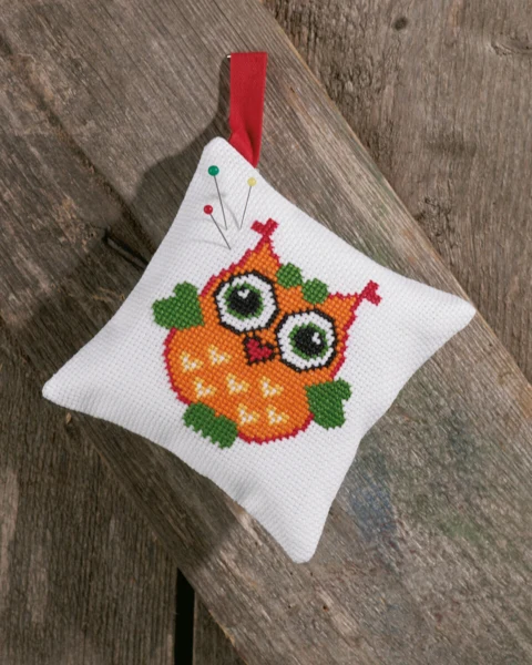 Broderikit Nålepude Orange ugle 12 x 12 cm