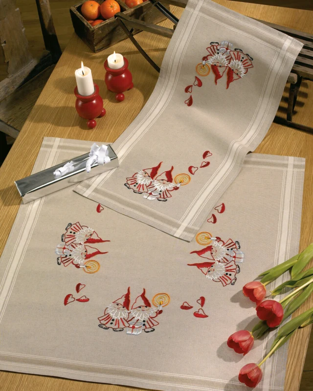 Broderikit Nisse m. pakker 80 x 80 cm