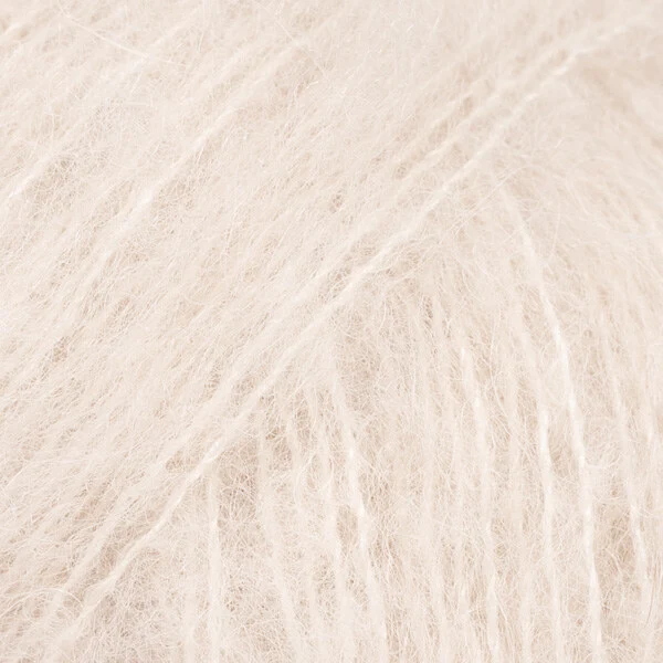 DROPS Brushed Alpaca Silk 40 Marcipan (Uni Colour)