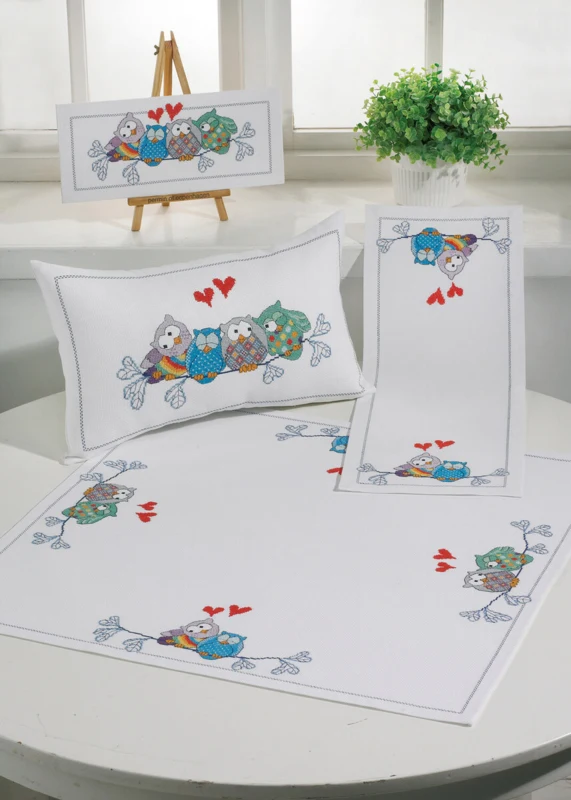 Broderikit Ugglor på kvist 35 x 15 cm