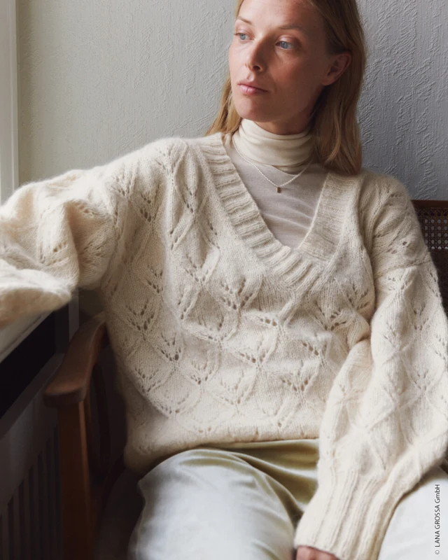 9410315_M23 Model 23 – Nordic Knits 2: Hulmønsterpullover