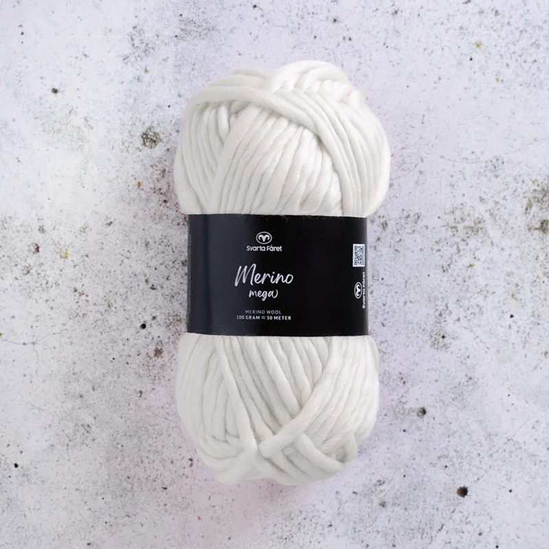 Svarta Fåret Merino Mega 12 Naturlig hvid