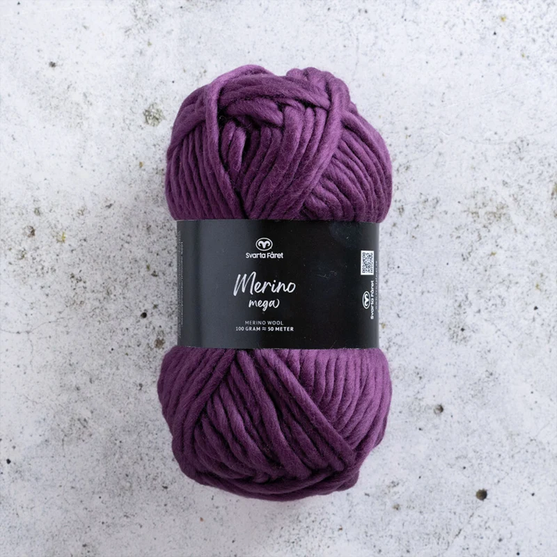 Svarta Fåret Merino Mega 02 Knust solbær
