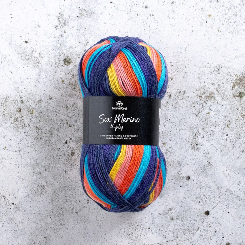 Svarta Fåret Sox Merino 4 ply 22 Blå helgener