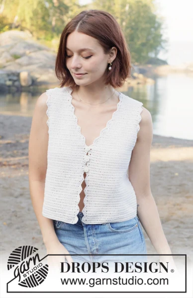 257-32 Scallop Bliss Vest by DROPS Design