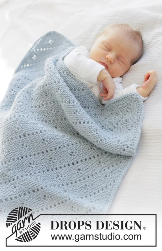 51-5 Misty Lace Blanket by DROPS Design