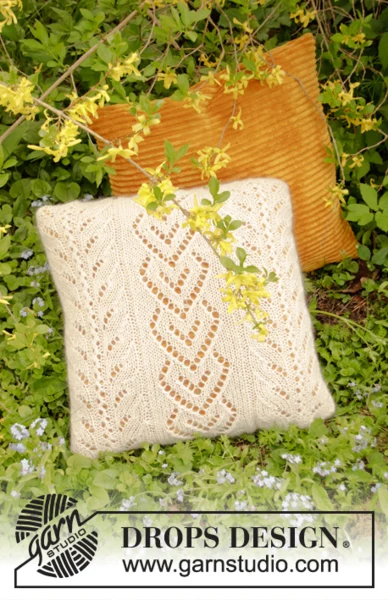 198-23 The Pearl Pillow by DROPS Design