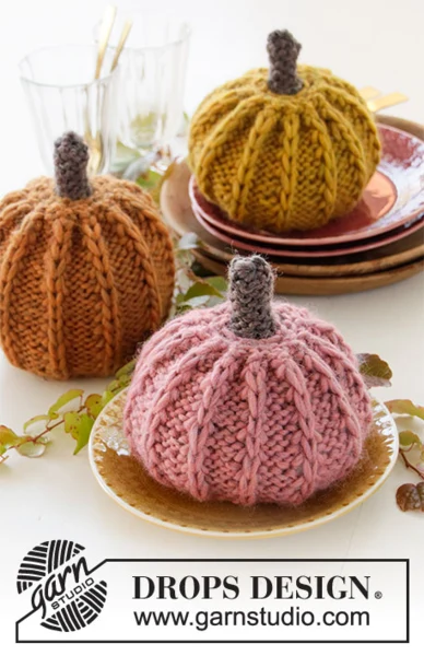 0-1500 Cinderella's Pumpkins by DROPS Design