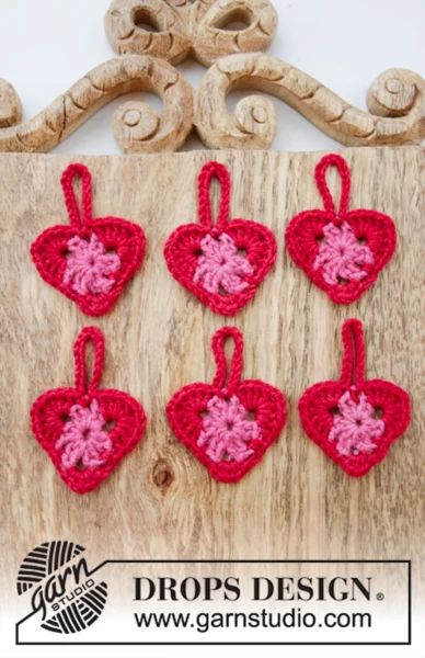 0-1359 Be Still My Heart by DROPS Design