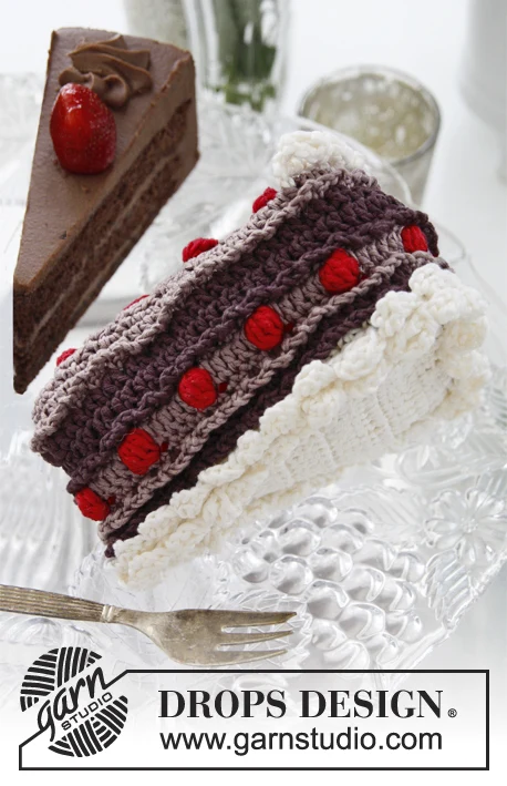 0-893 Black Forest by DROPS Design
