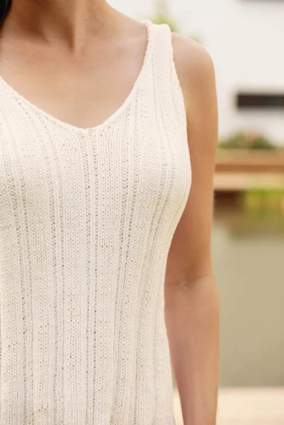DG439-01 Sina Singlet
