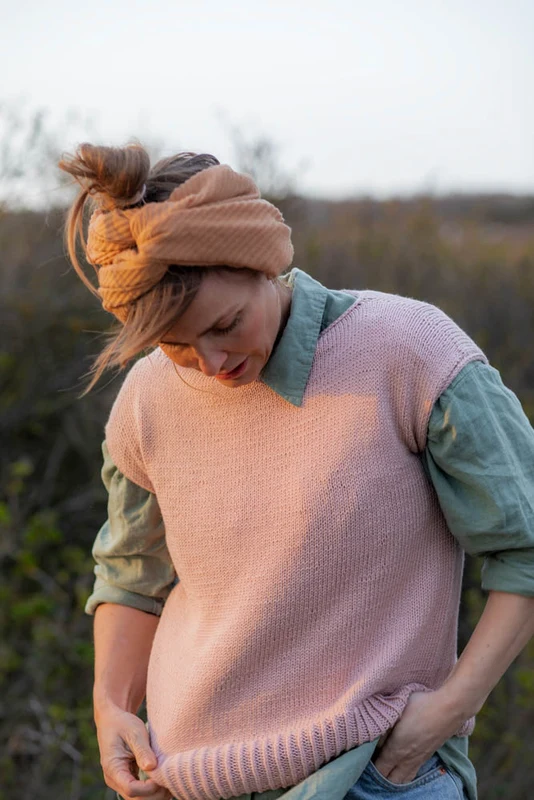 DG437-07 Tilde Vest