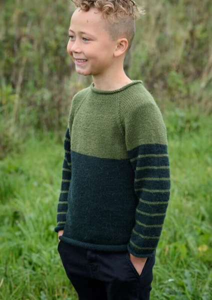 128-1 - TO-FARVET SWEATER