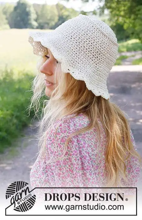 229-29 Sunshine Smiles by DROPS Design