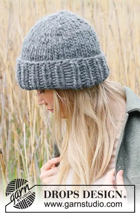 234-34 Polar Night Hat by DROPS Design