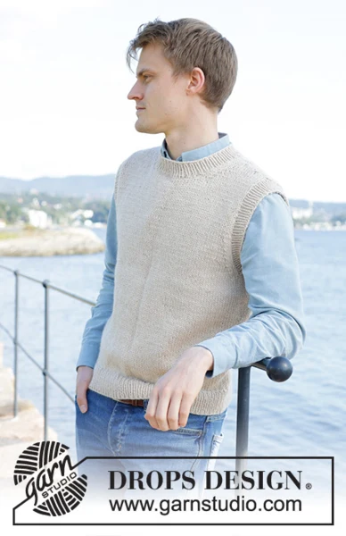246-13 Vestfjord Vest by DROPS Design