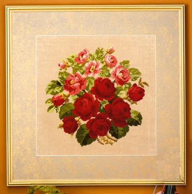 Broderikit Gamle roser 42x42 cm 5605/82