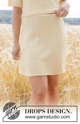 268-33 Golden Mist Skirt by DROPS Design